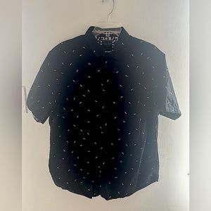 Navy Short sleeve button down with bird print XL